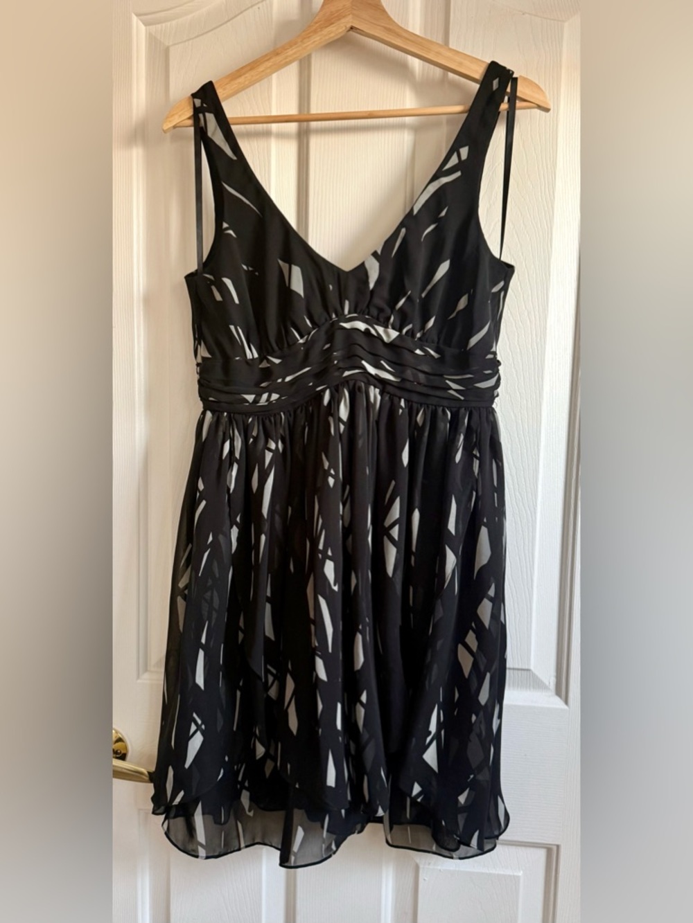 BCBGeneration Leaf Skirted Chiffon Dress - Size 10